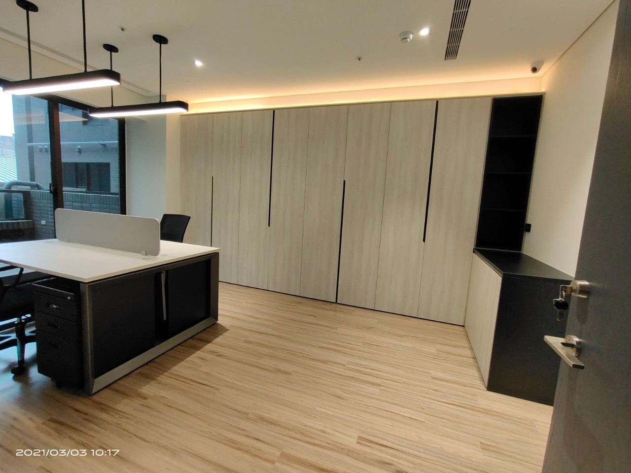 辦公室環境櫥櫃